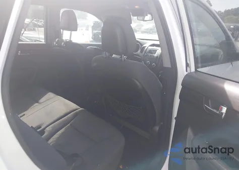 2013 Kia Sorento Lx from USA, damaged, VIN 5XYKTDA64DG321307